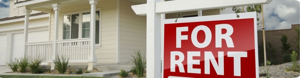 Strategic rent setting in Toronto rental market for landlords comparing property listings